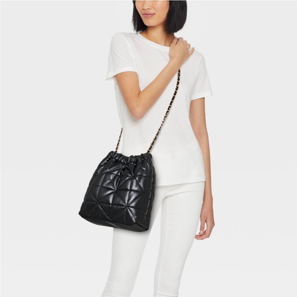Black quilted bucket bag crossbody bag - Picture 3 of 12